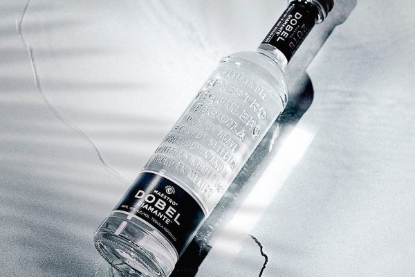 Dobel Diamante 16 - Lifestyle Image Dobel Diamante 16 - Lifestyle Image