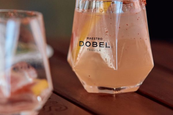 MaestroDobel_PalomaCristalino MaestroDobel_PalomaCristalino