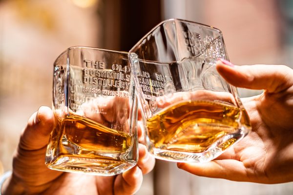 J009564_Bushmills_Global_SPD_SM Cheers_3 J009564_Bushmills_Global_SPD_SM Cheers_3