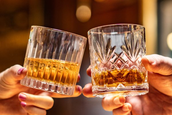 J009564_Bushmills_Global_SPD_SM Cheers_4 J009564_Bushmills_Global_SPD_SM Cheers_4