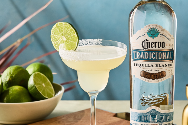 Jose Cuervo Tradicional New Label Classic Margarita 3 - Beauty Shot Jose Cuervo Tradicional New Label Classic Margarita 3 - Beauty Shot